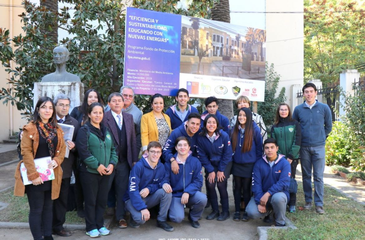 Ministerio del Medio Ambiente implementará colectores solares en instituto educacional en Talca
