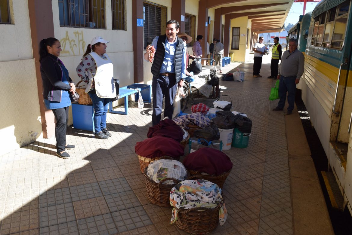 FOSIS buscará fortalecer el sistema comercial del Ramal Talca-Constitución