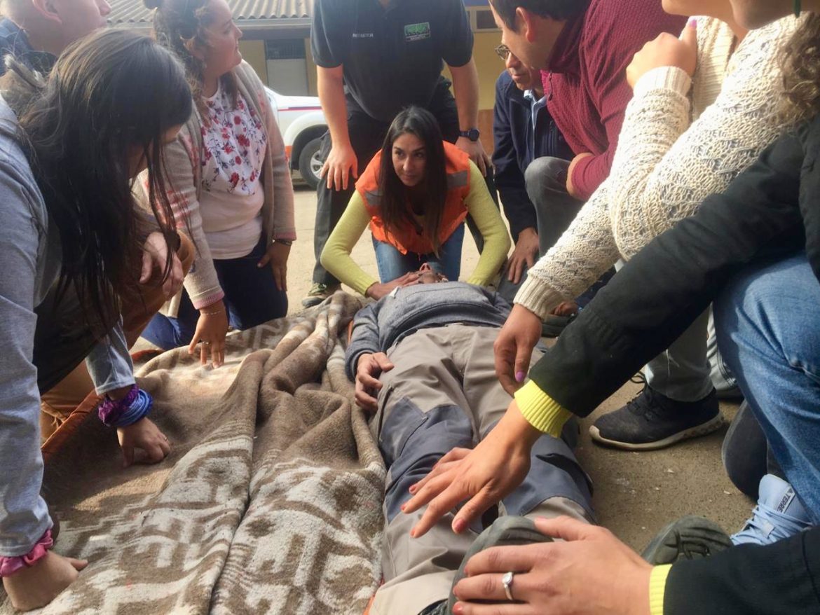 Fosis y Onemi realizan capacitación para eventuales emergencias y catástrofes