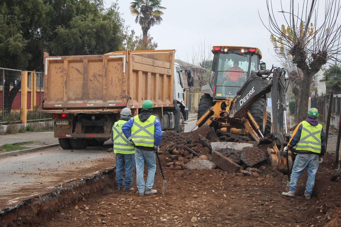 Municipalidad da el vamos a mejoramiento de las calles en Linares