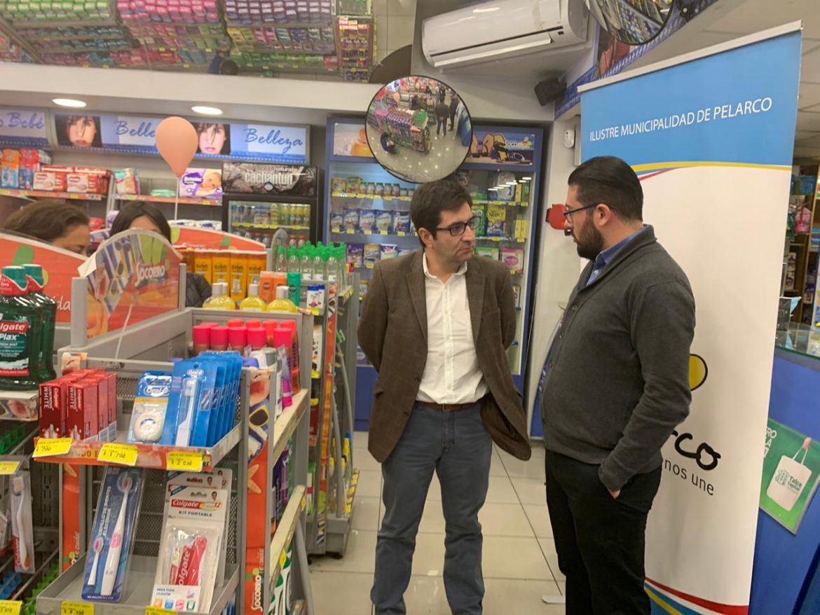 Vecinos de Pelarco tendrán nuevos beneficios en Farmacia Socorro