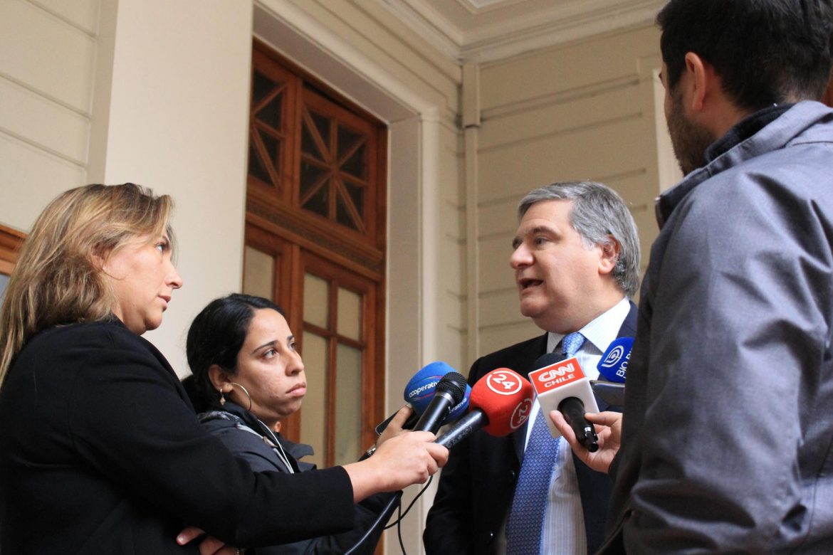 CPLT alega ante la Corte Suprema para conseguir entrega de información sobre viajes del alto mando naval