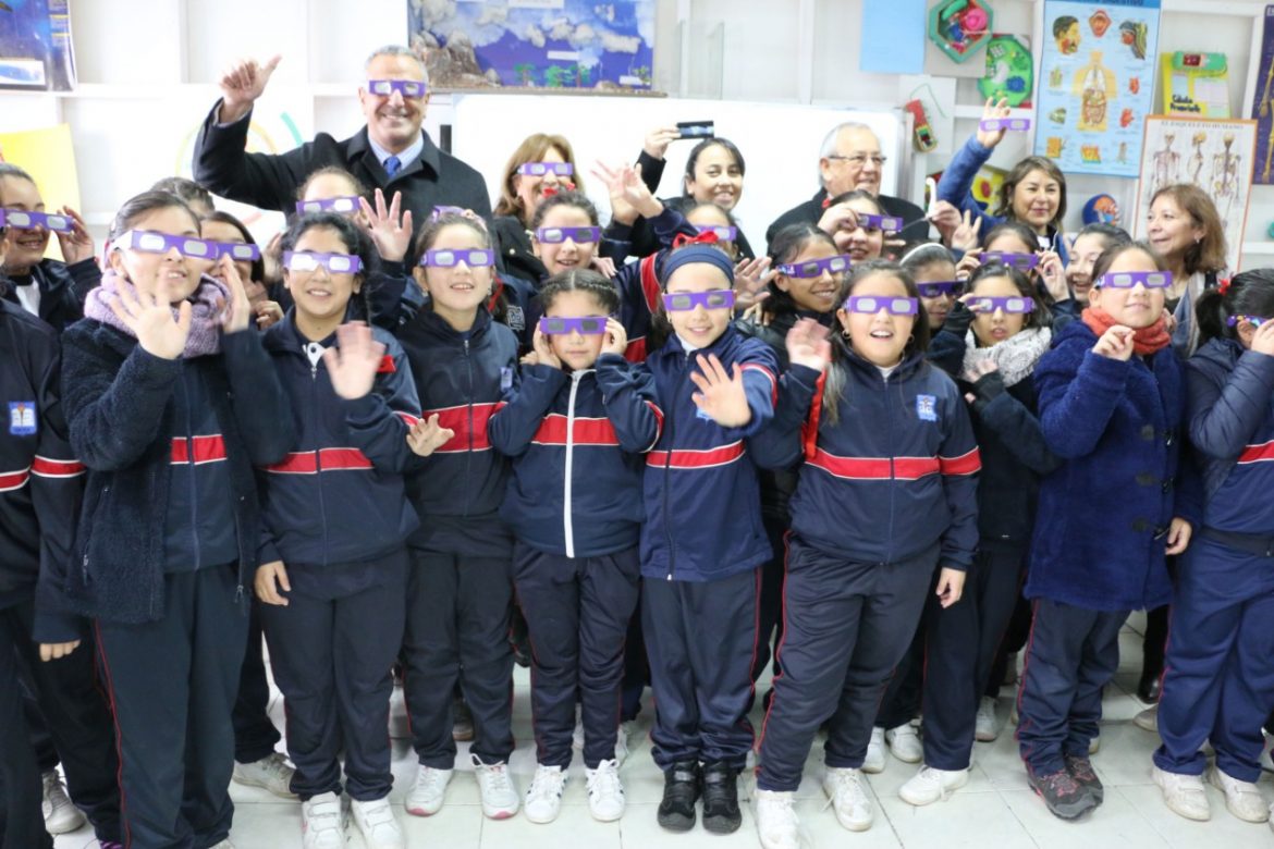 Autoridades de gobierno entregaron recomendaciones para ver eclipse