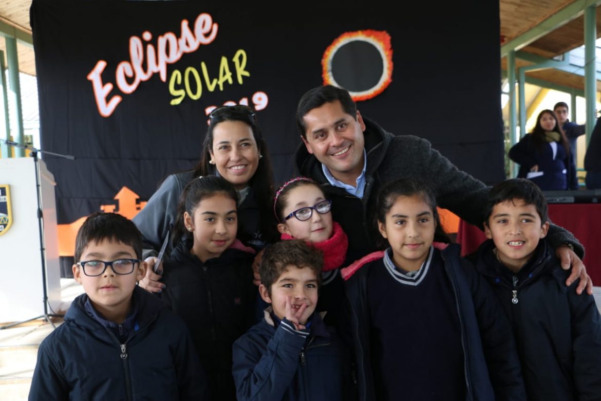 Campaña Eclipse Seguro dijo presente en escuela rural de Linares