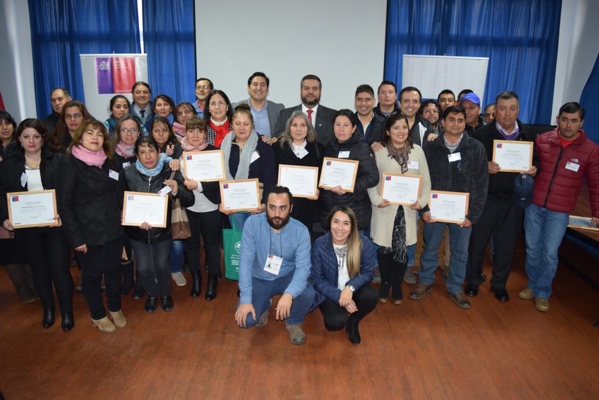 FOSIS continúa reconvirtiendo laboralmente a ex trabajadores de empresas que cerraron en el Maule