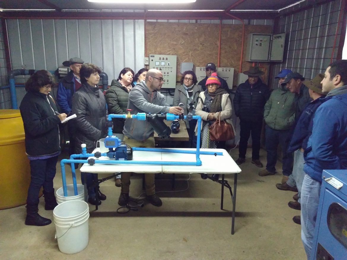 Capacitan a agricultores de Colbún para combatir sequía y cambio climático