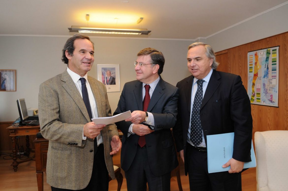 La estrategia de Allamand para ser candidato: “Fracturar el voto de Lavín con el ingreso de Kast”