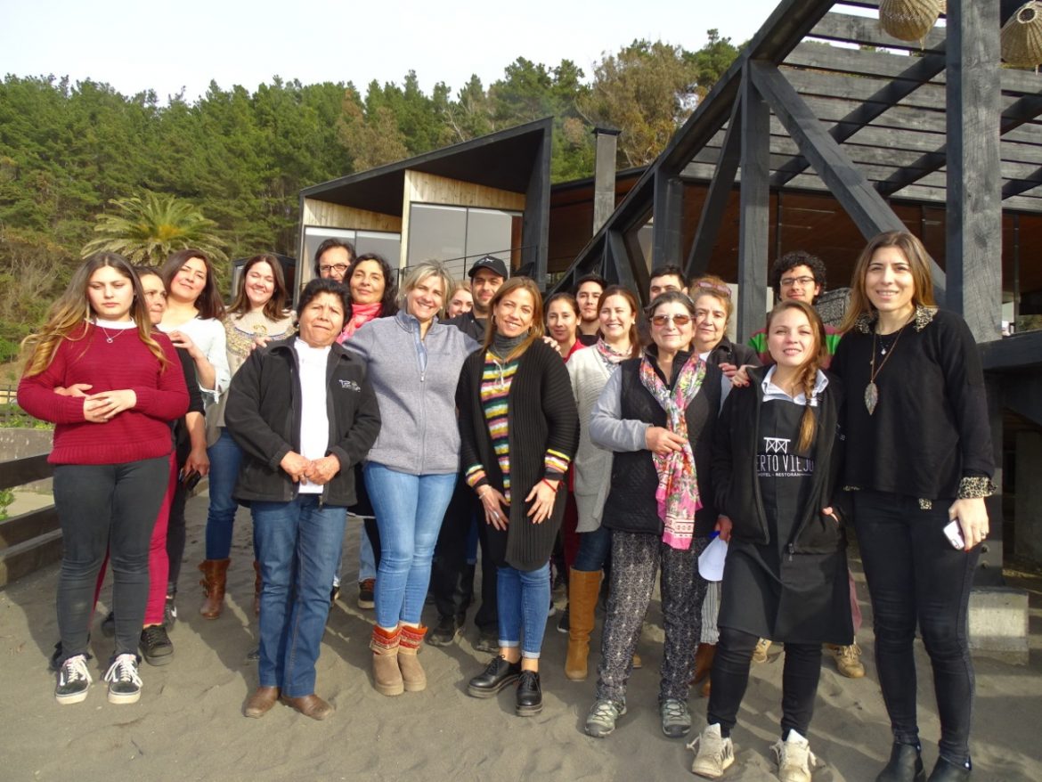 RESTAURANTES DE VICHUQUÉN RECIBIERON CAPACITACIONES EN GASTRONOMÍA, ADMINISTRACIÓN Y SERVICIOS