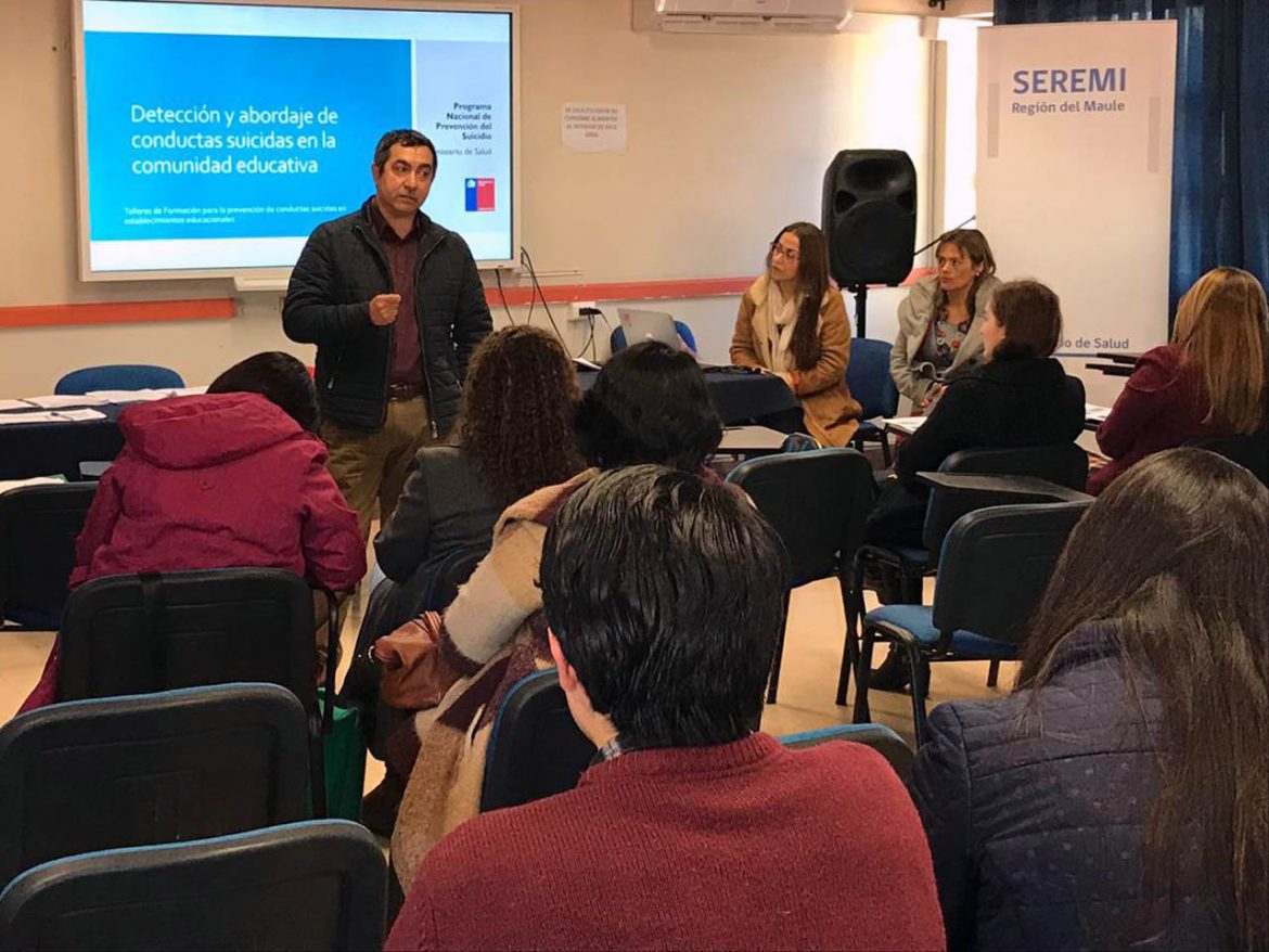 Seremi de Salud capacita a establecimientos educacionales en prevención del suicidio