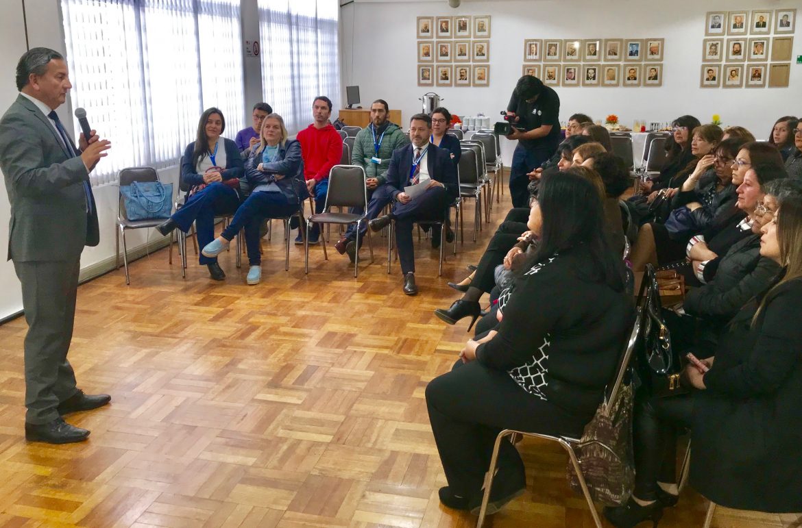 MUNICIPALIDAD DE SAN JAVIER FIRMA CONVENIO CON AGRUPACIÓN GUATITA DE DELANTAL