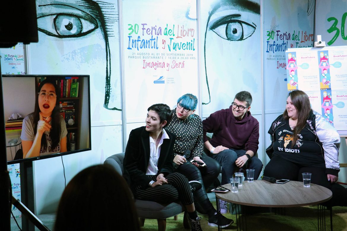 Concurso nacional de Booktubers celebra cinco años con énfasis en obras de escritoras