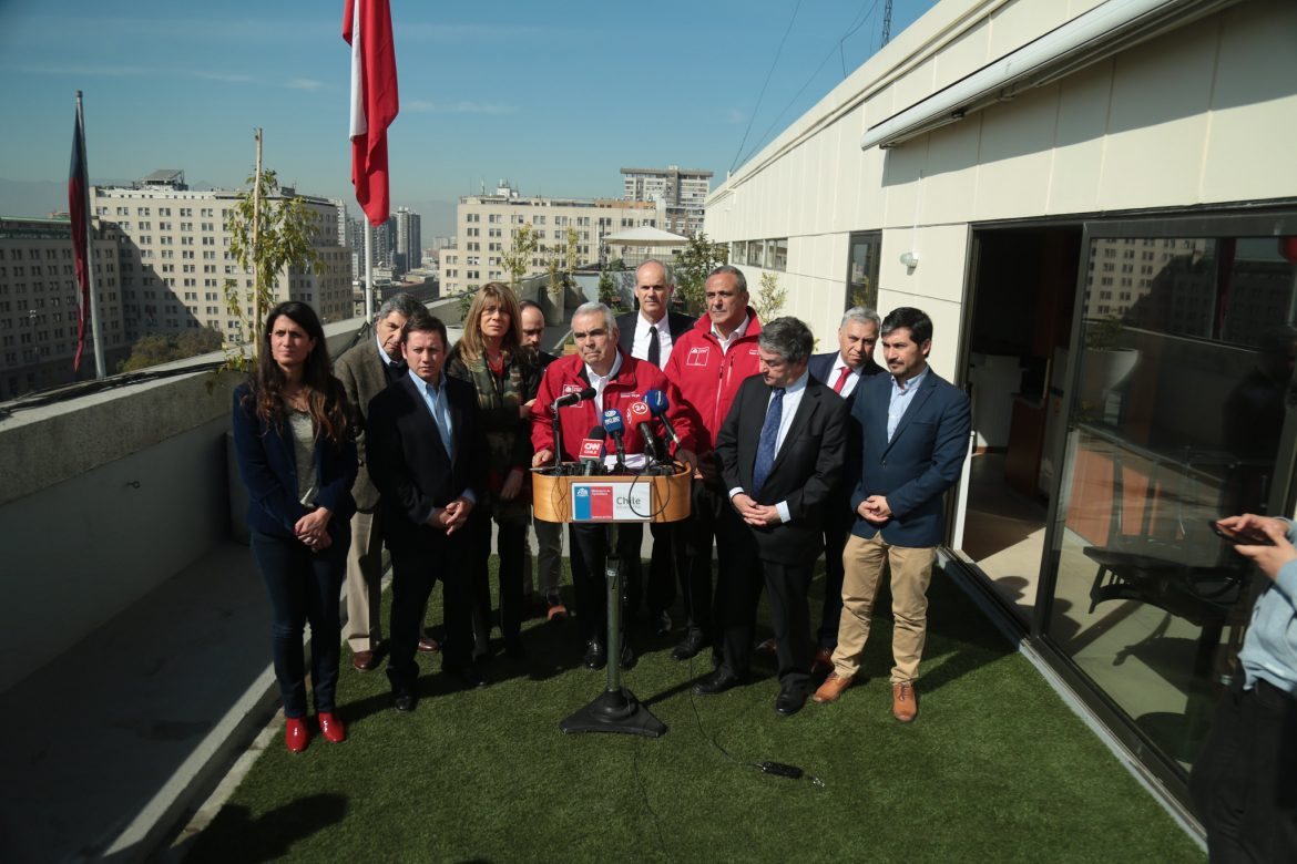 Ministro (s) Alfonso Vargas e Intendente Pablo Milad declaran emergencia agrícola por escasez hídrica en 9 comunas de la región del Maule