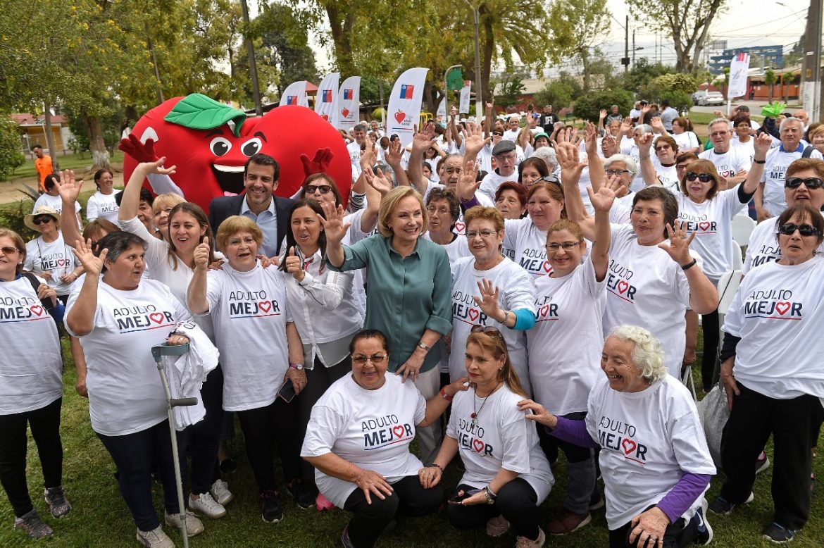 Primera Dama y ministra del Deporte lanzan nueva temporada de “Plaza Mayor”: actividades físicas y recreativas gratuitas al aire libre para adultos mayores