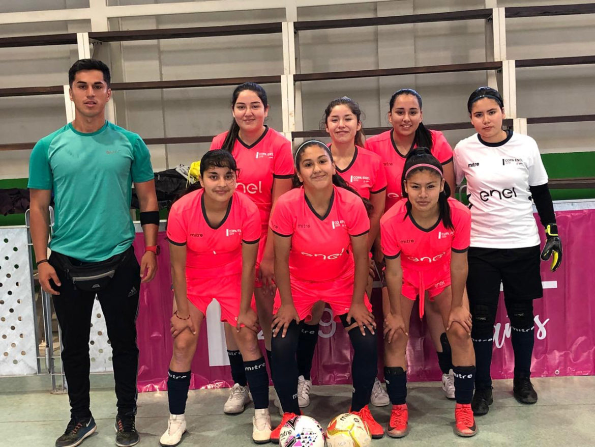 Equipos del Colegio Marta Brunet y del Liceo de Colbún jugarán la final regional de la Copa Enel este lunes