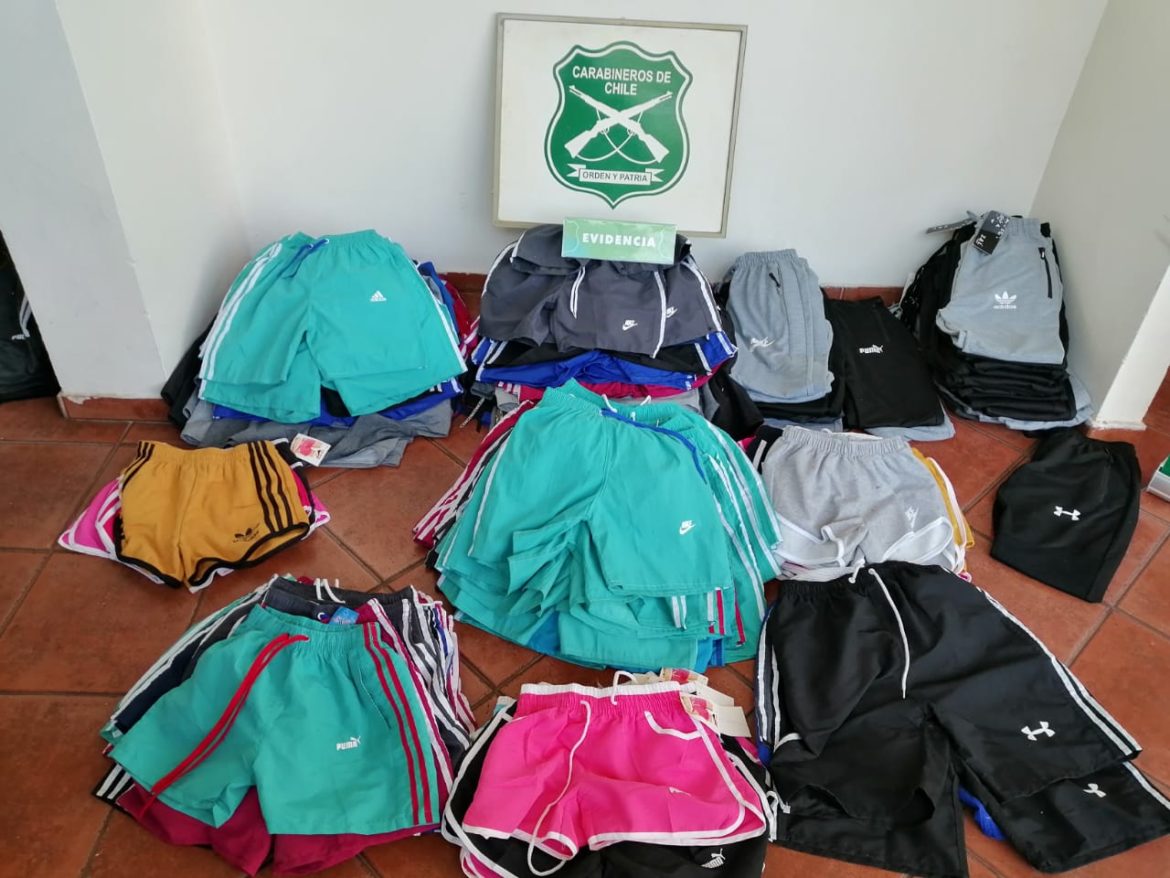 SIP DE CARABINEROS INCAUTA 900 PRENDA DE VESTIR FALSIFICADAS EN CAUQUENES.