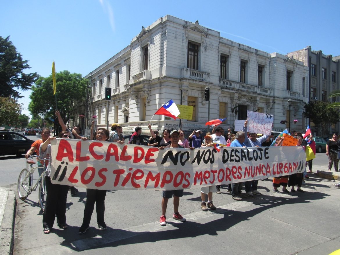 Locatarios del Crece rechazan volver al recinto y afirman que allí no venden nada