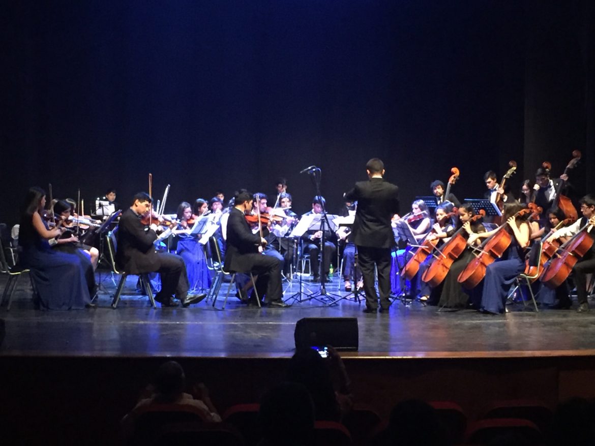 Impecable Encuentro de Orquestas Juveniles- Infantiles en el Teatro Municipal de Linares