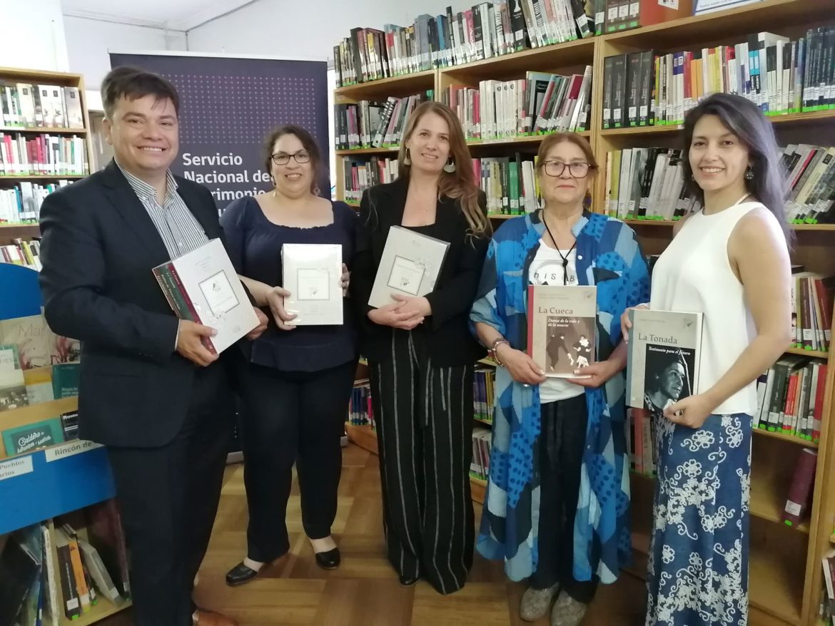 Investigaciones de Margot Loyola estarán disponibles en las bibliotecas públicas del Maule