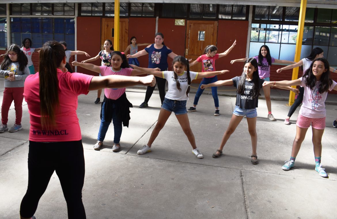 Mil 500 niños podrán acceder a los centros de verano para hijos de madres temporeras en la región