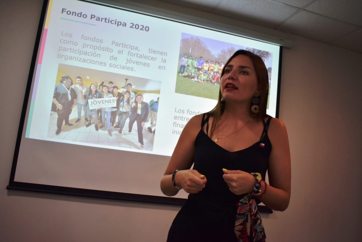 Gobierno abre postulaciones a fondos para financiar iniciativas que beneficien a los jóvenes