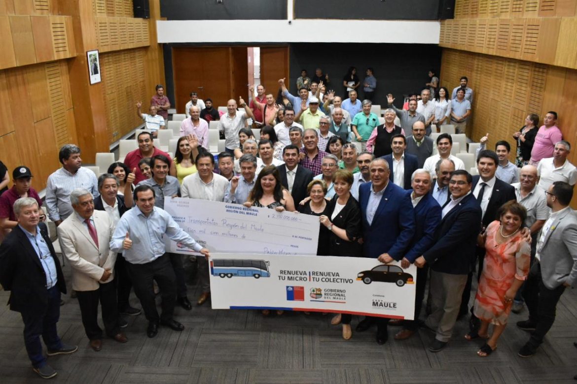 Ministra de Transportes e Intendente Milad comenzaron con la entrega de recursos para renovar micros y colectivos en la región