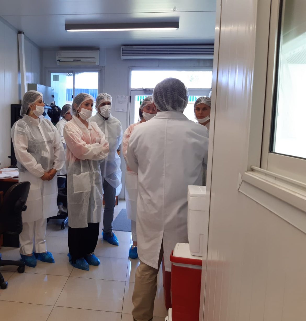Delegación municipal encabezada por el Alcalde de Romeral visitó QualityLab