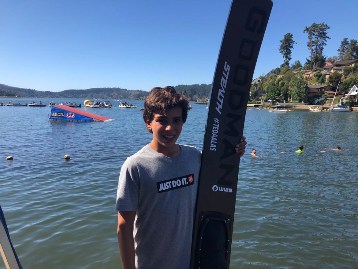 ESQUIADOR NÁUTICO TALQUINO SANTIAGO BARRIENTOS SE SIGUE ESPECIALIZANDO EN LOS ESTADOS UNIDOS