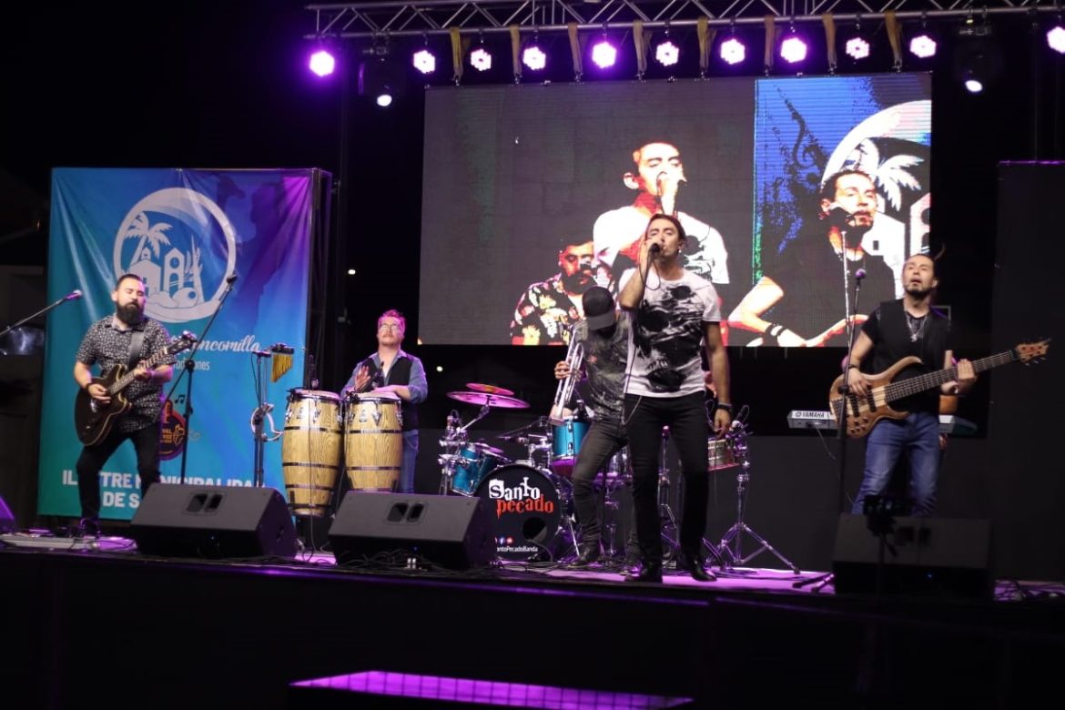 SANDRO Y EL TRIBUTO A LOS VÁSQUEZ FUERON ALGUNAS DE LAS FIGURAS QUE PASARON POR EL ESCENARIO DE LA POBLACIÓN SAN PABLO