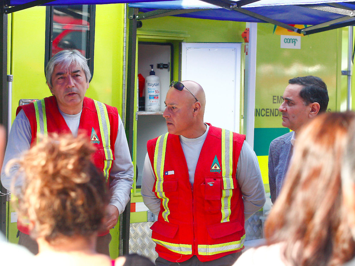 Totalmente contenido incendio forestal de Potrero Grande