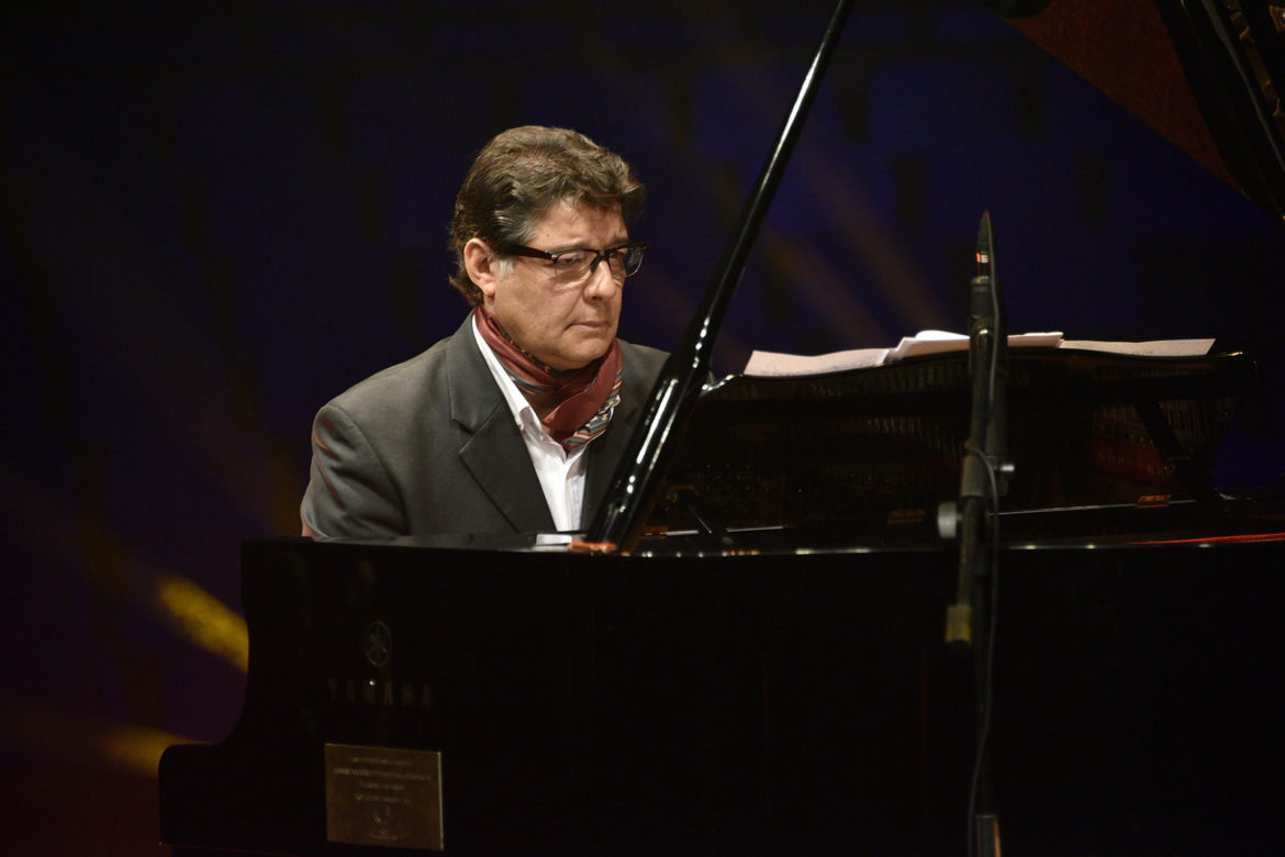 Sesiones TRM: El Pianista Marco Rocha deleitará al público con un repertorio clásico que incluye a compositores contemporáneos