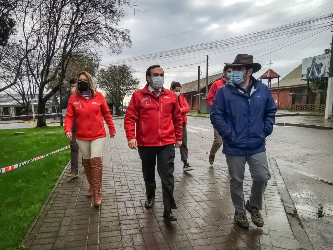 Diferentes servicios unen esfuerzos en operativo de pago móvil de pensionados en Pelarco