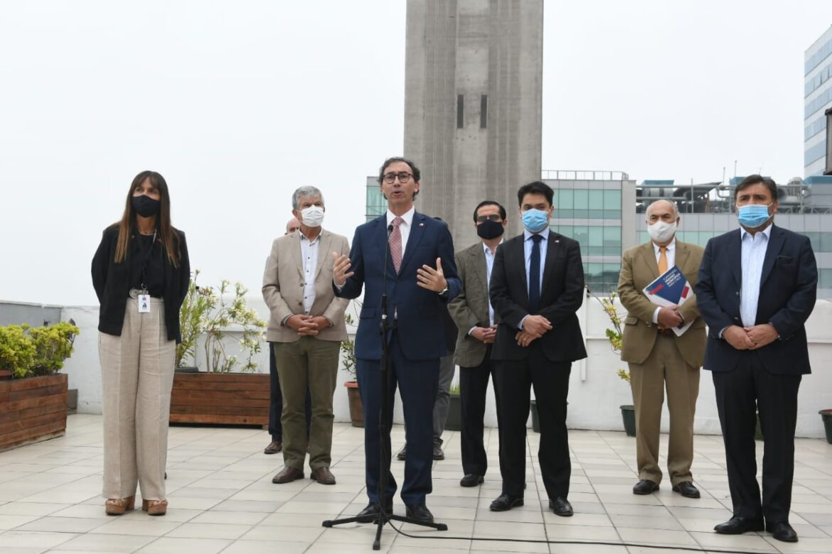 Mineduc fija fecha del inicio del año escolar 2021 