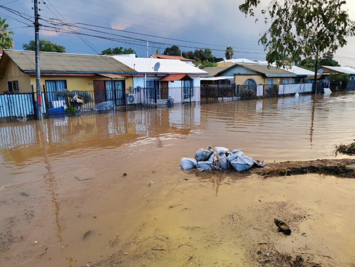 20 viviendas dañadas se reportan en Talca tras sistema frontal