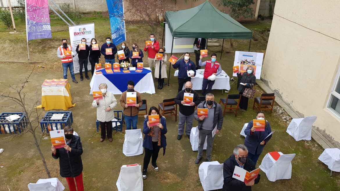 Implementan plan “Familia Preparada” en condominio de Talca